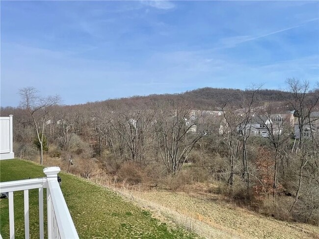 Photo - 410 Scharberry Ln