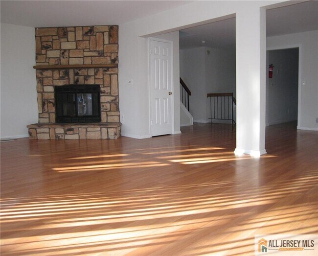 Photo - 6107 N Oaks Blvd