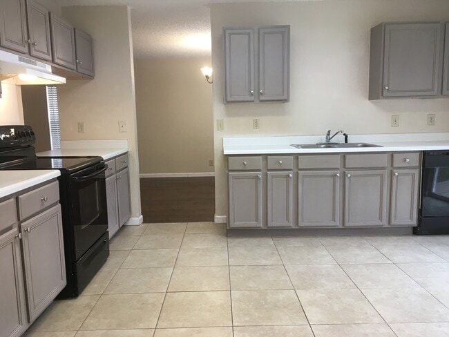 Photo - 2810 Redrock Trail