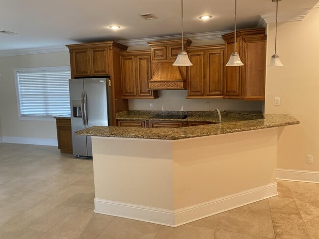 Photo - 247 Bay Oaks Dr