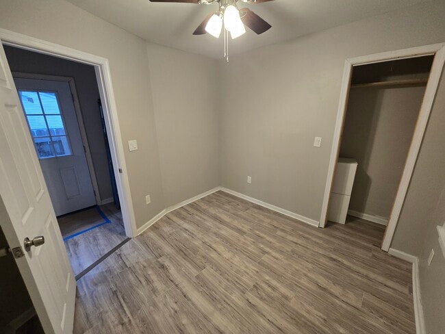 Dormitorio 1 - 160 W Seaview Ave