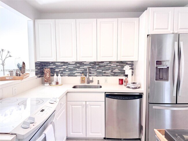 Photo - 3301 N Country Club Dr Unit 104