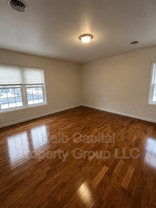 Photo - 130 Warren St Unidad 2C