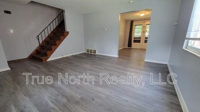 Photo - 1608 Smith Rd