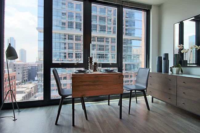 Photo - 632 N Wells St