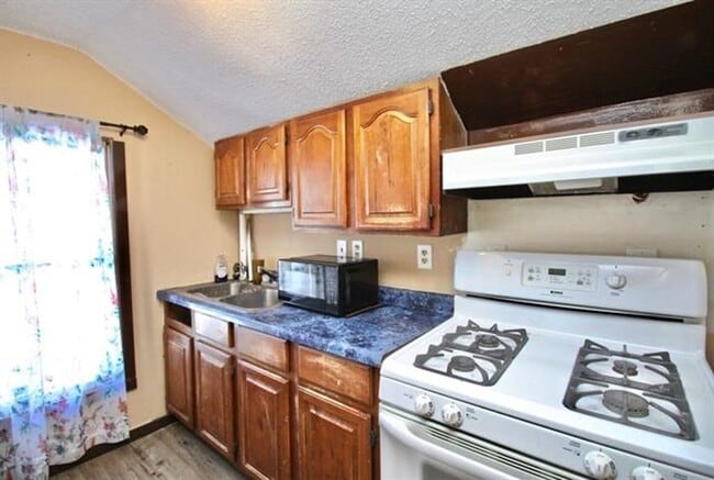 Photo - 352-354 W Racine Unidad 1