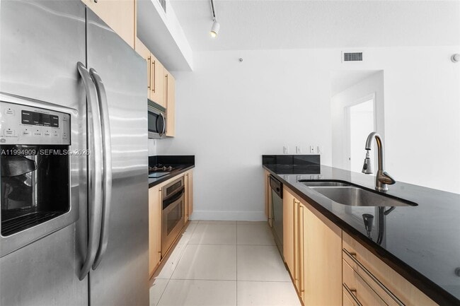 Photo - 79 SW 12th St Unit 2108-S