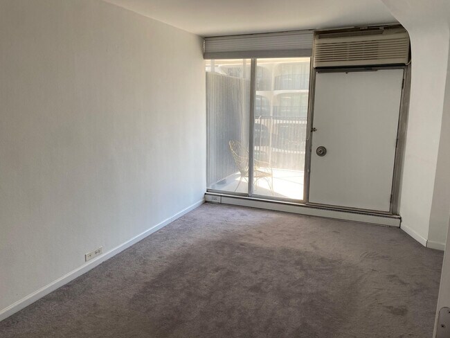 Photo - 300 N State St Unit 4708
