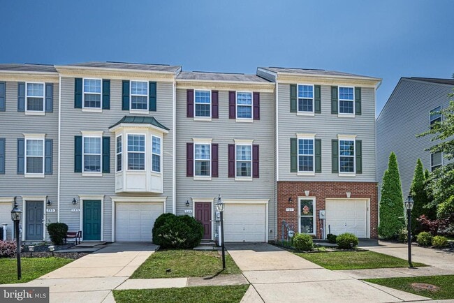 Photo - 729 Elias Wy Townhome