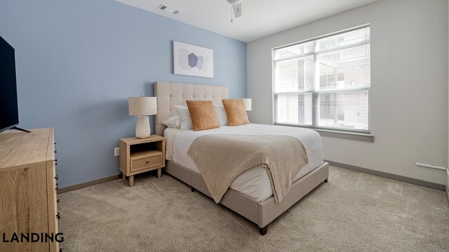 Photo - 1801 Meridian St Unidad 909