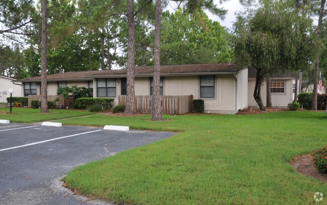 Hidden Pines Apartments