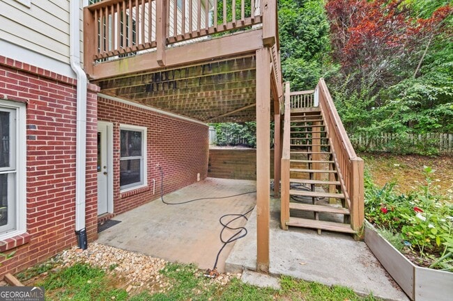 Photo - 940 Southfield Ln