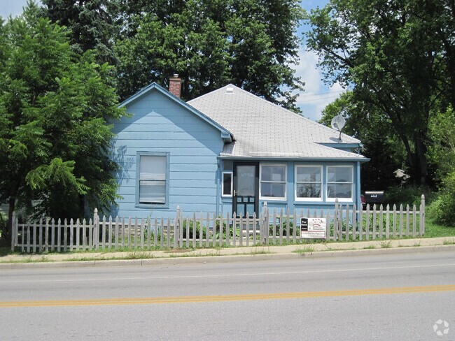 Building Photo - 1212 W Kirkwood Ave Rental