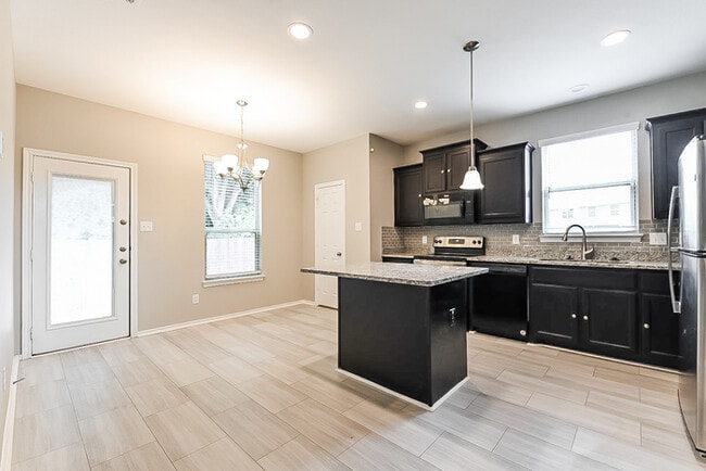 Photo - 1510 Kensington Pl
