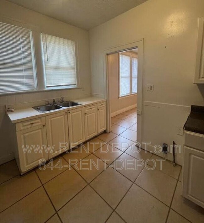 Photo - 1032 Jefferson Ave