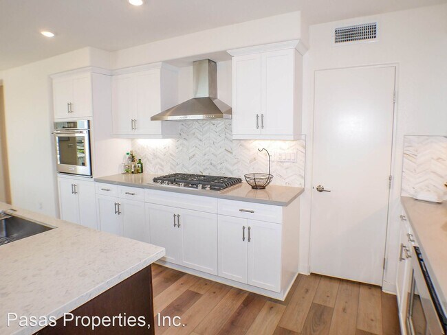 Photo - 2 br, 2.5 bath House - 3128 Canon St #303