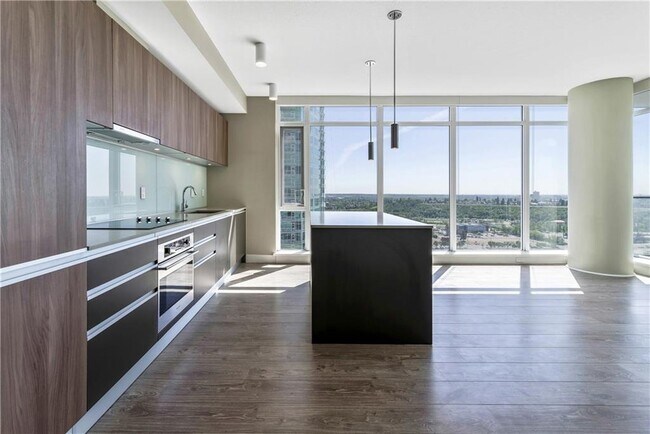 Photo - 1122-1803 3 St SE