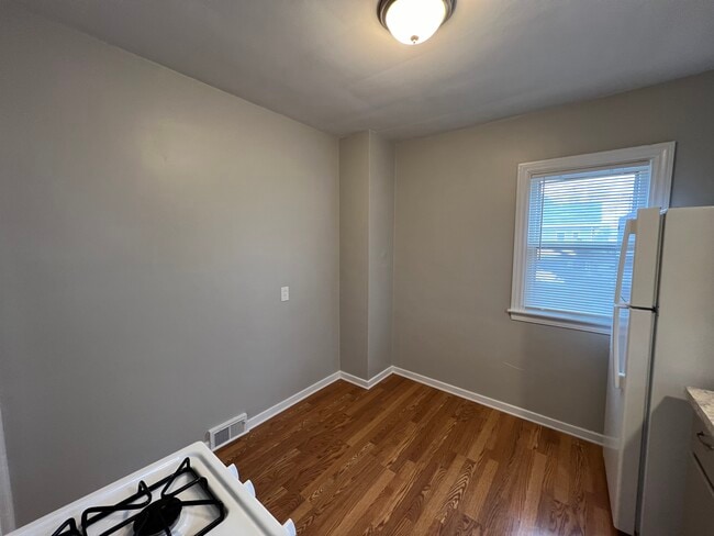 Photo - 217 Prospect Ave NE Unit 1