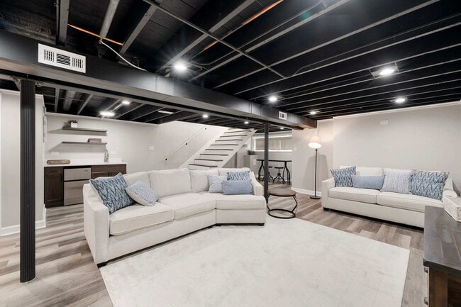 Photo - 5641 W 64th St Unidad ID1244925P