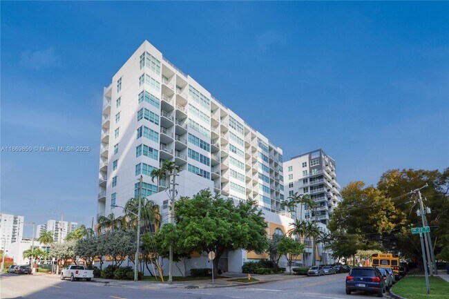 Building Photo - 2200 NE 4th Ave Unit 709 Rental