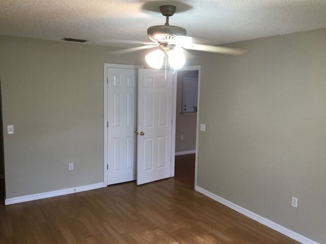 Photo - 2943 Noah Cir