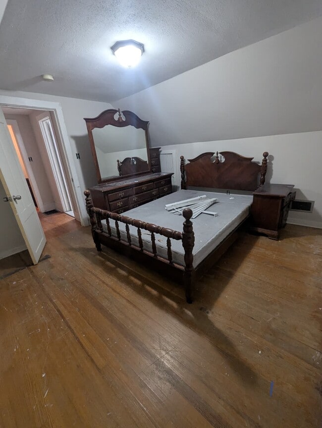 Photo - 115 Morris Ave