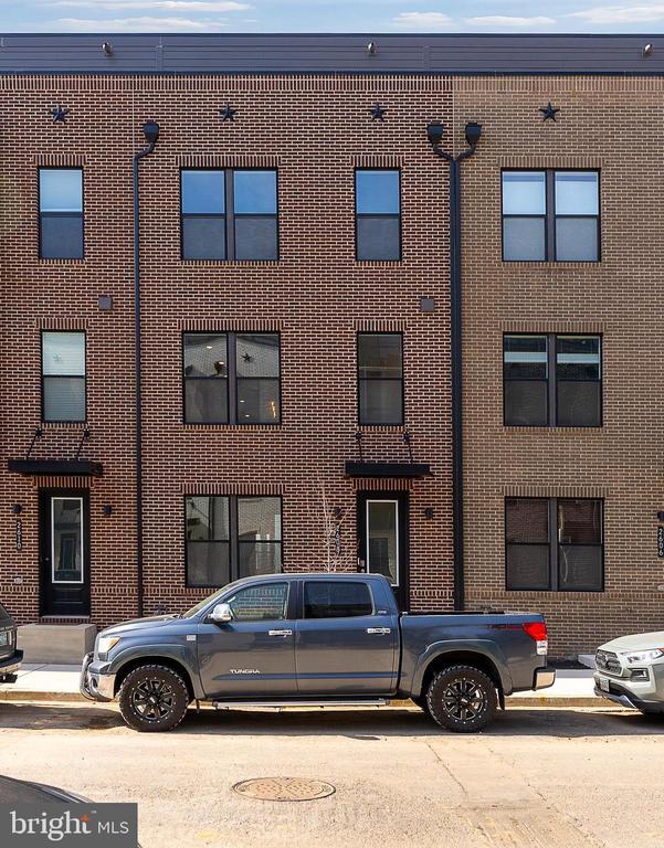 Photo - 2603 Light St Townhome