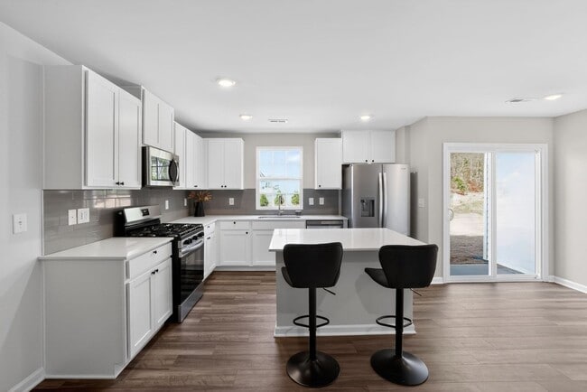 Photo - 1406 Cattleman Acres Dr