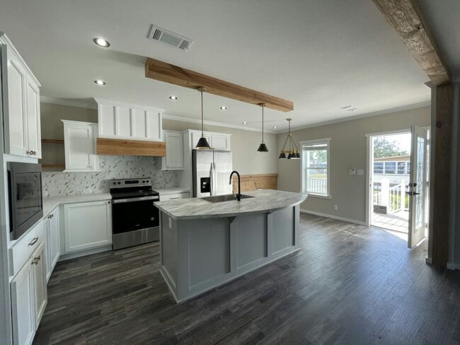 Photo - 52 Orange Blossom St
