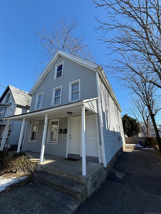 Building Photo - 12-14-14 Jetland Pl Unit 12 Rental