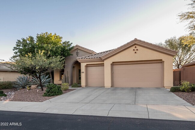 1537 W Spirit Dr