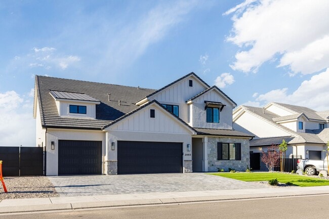 Photo - Beautiful 6-Bedroom Home for Rent in Prime...