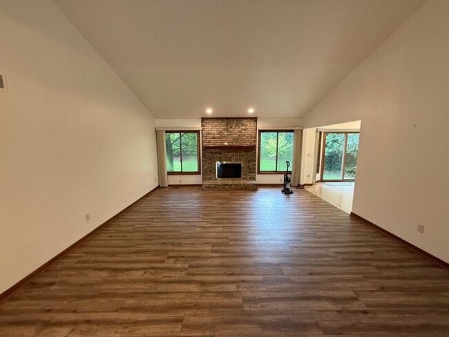 Photo - 2915 Chippewa Dr