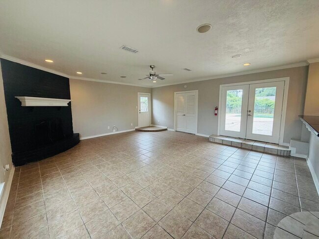 Photo - 5080 Browning Dr