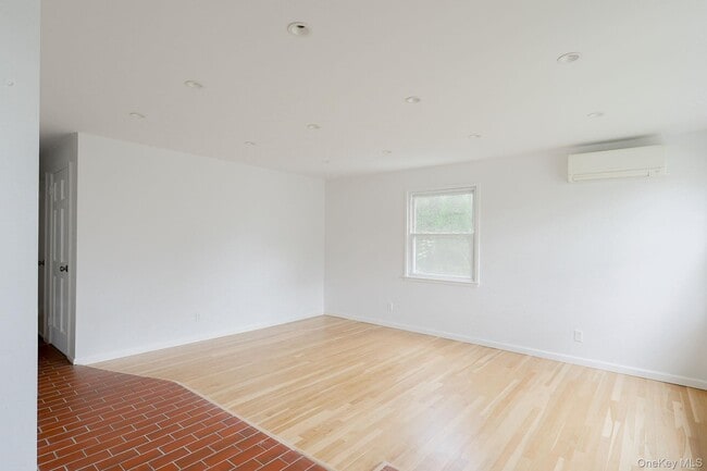 59 Wood St Unit 1st Floor