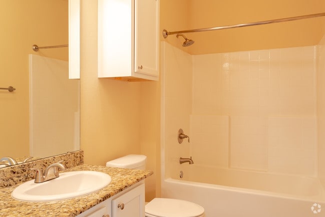 1BR,1BA