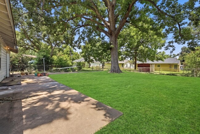 Photo - 3711 Cosby St