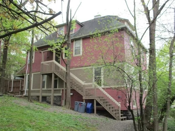 Exterior Entrance to Apt - 209 Stewart Ave