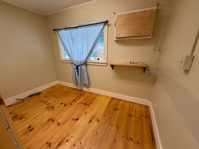Photo - Lane Apartments Unit A