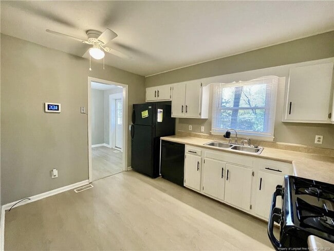 Photo - 452 Cloverhill Pl