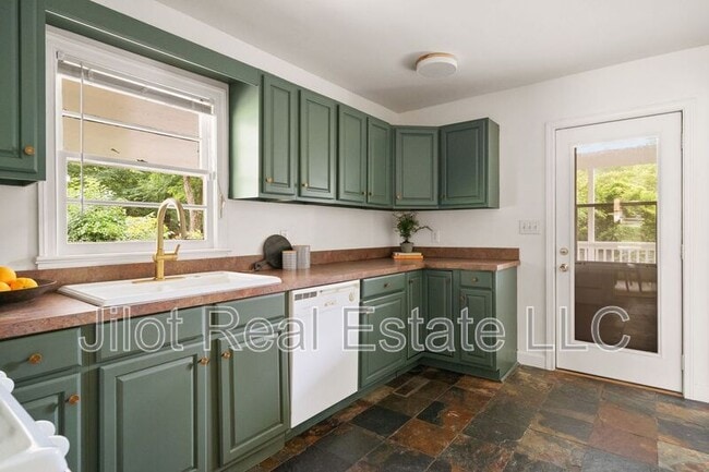 Photo - 2855 Monticello Pl