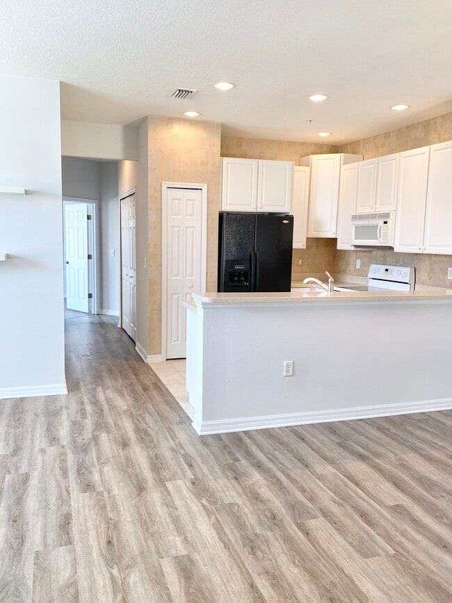 Building Photo - 4228 Via Piedra Cir Unit 4228