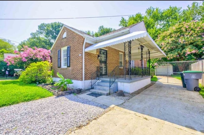 3567 Bowen Ave