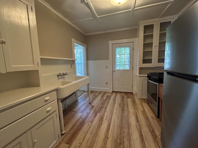 Photo - 14 Crombie St