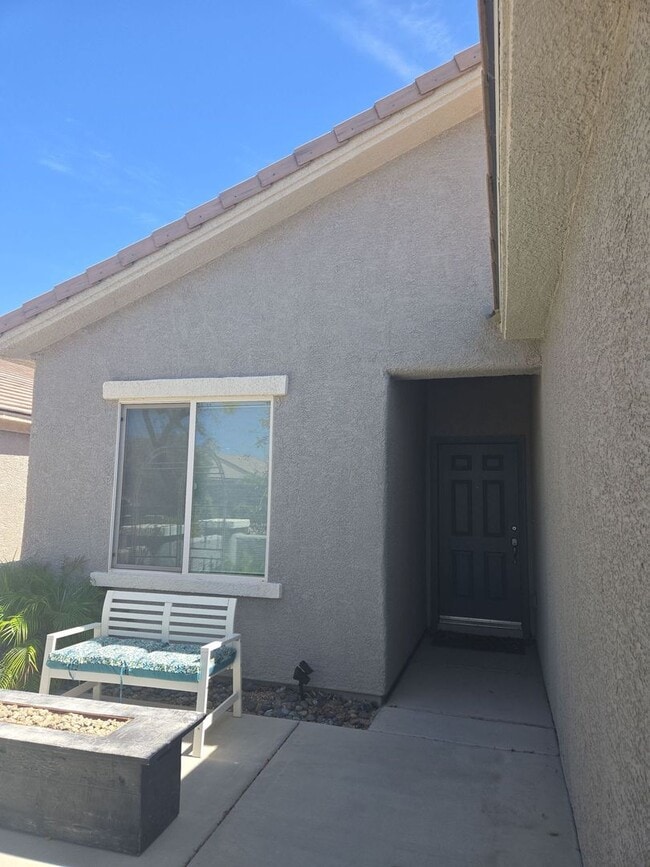 Photo - 3-bedroom, 2-bath home located in a cul-de-sac in desirable Anthem Highlands.