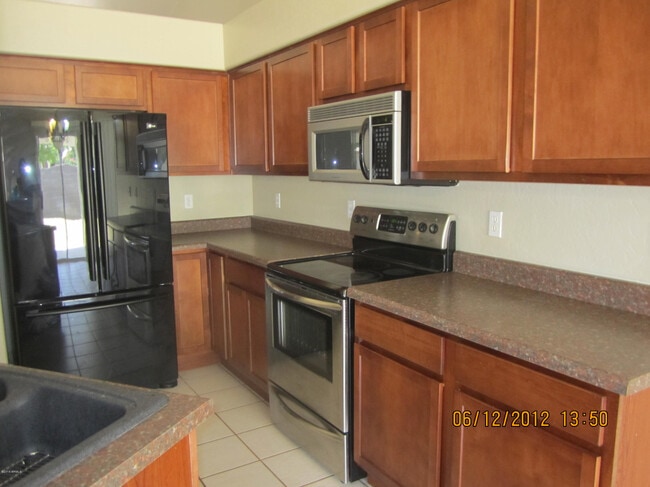 Photo - 951 E Folley St