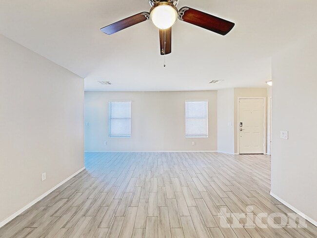 Photo - 37144 W Amalfi Ave