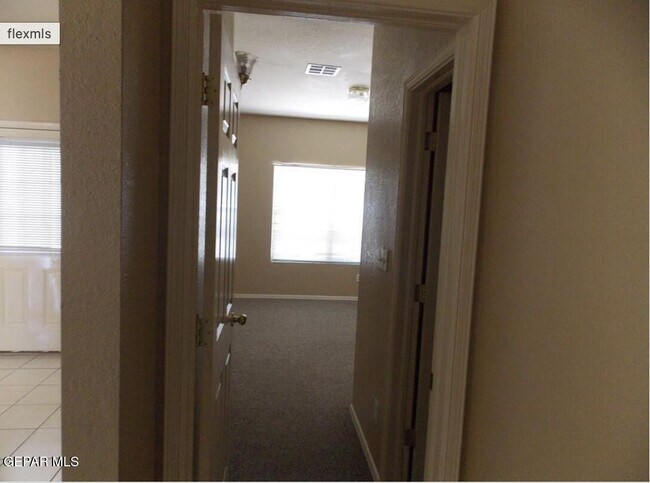 Photo - 4212 Titanic Ave