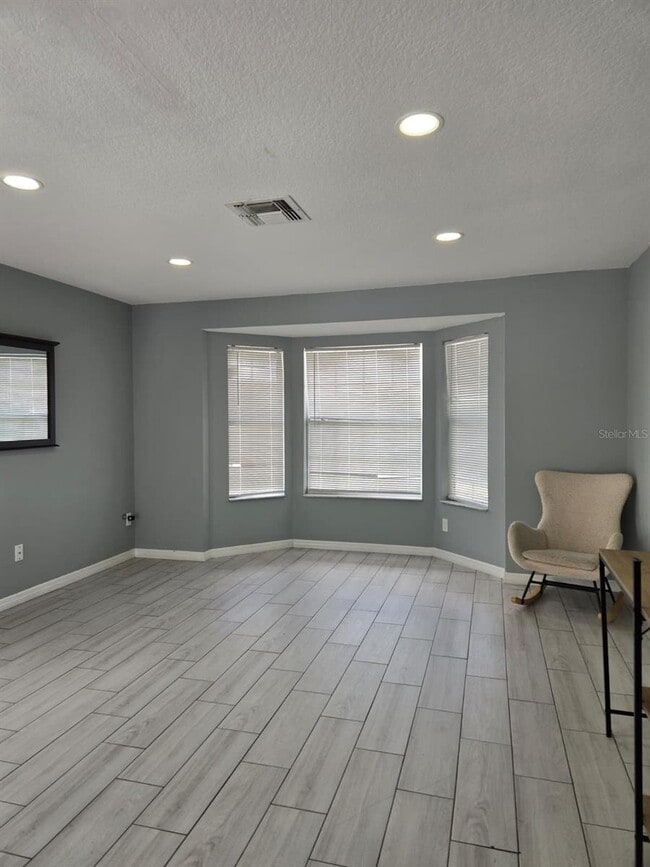 Photo - 410 Otter Creek Dr