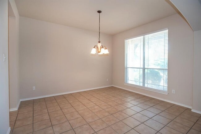 Photo - 1612 Melissa Oaks Ln